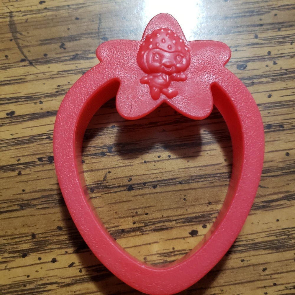 Vintage 2010 McDonald Strawberry Shortcake Cookie Cutter